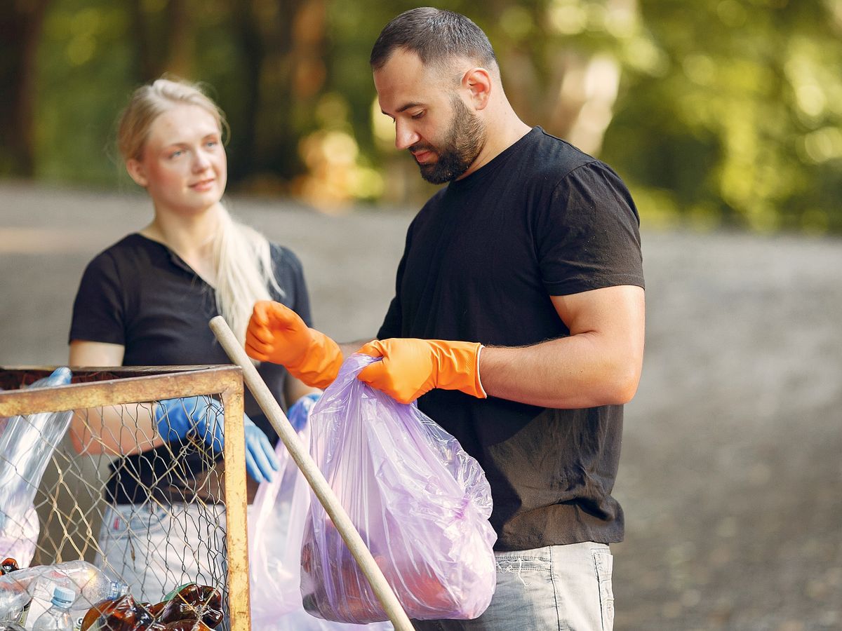 Ile kosztuje wywóz śmieci na osobę w różnych gminach?